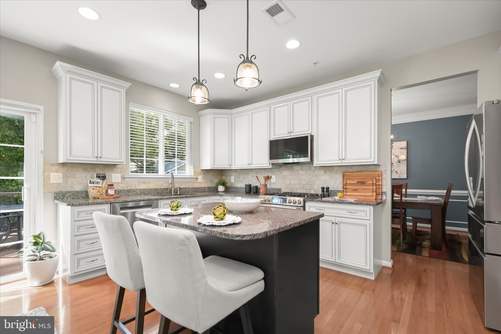KINGS COVE - Residential