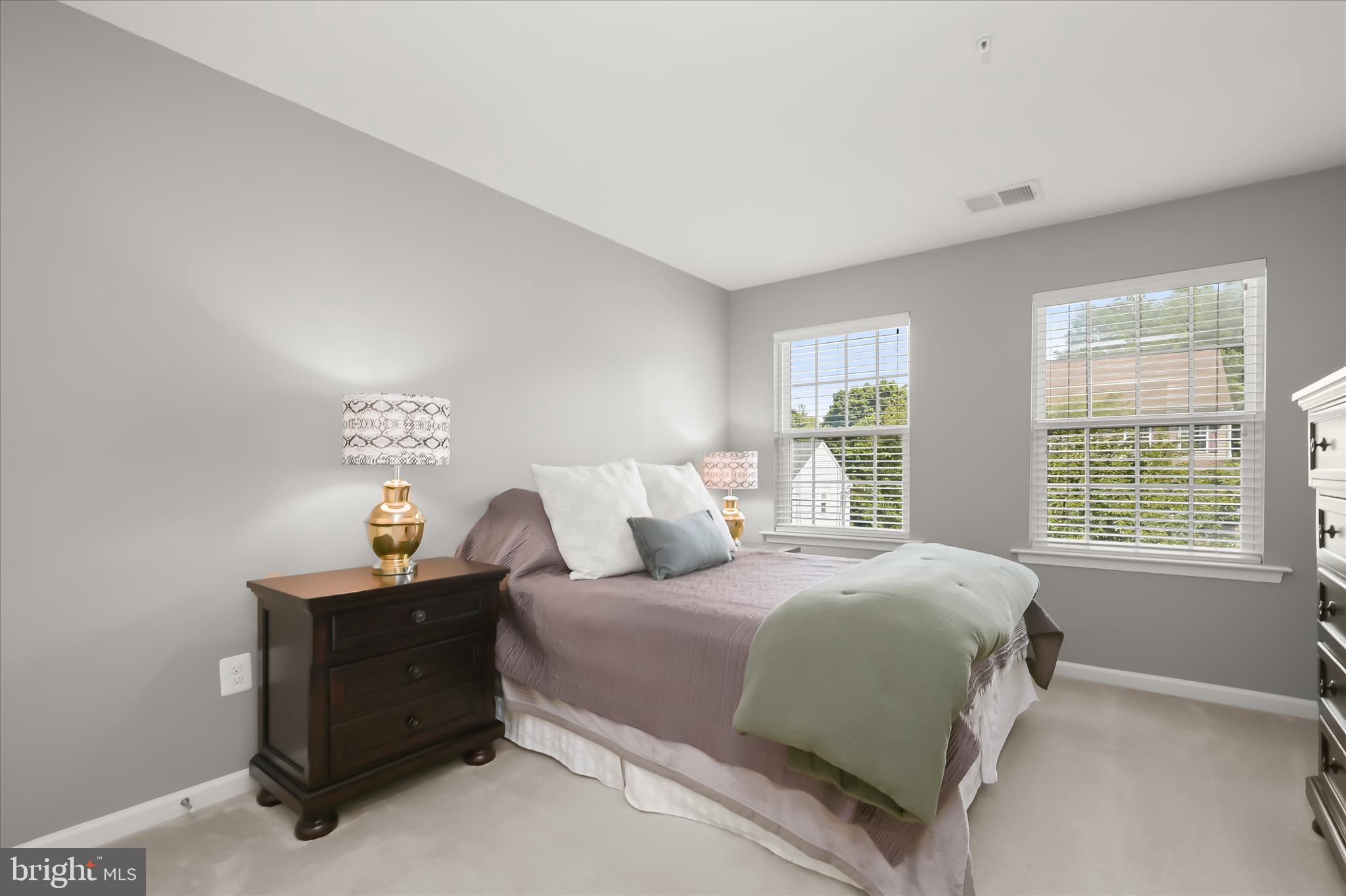 KINGS COVE - Residential