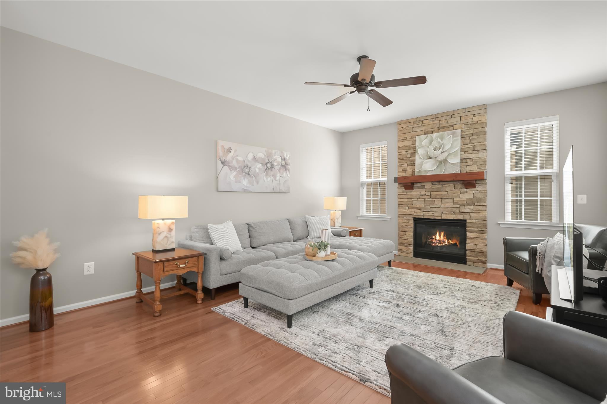 KINGS COVE - Residential