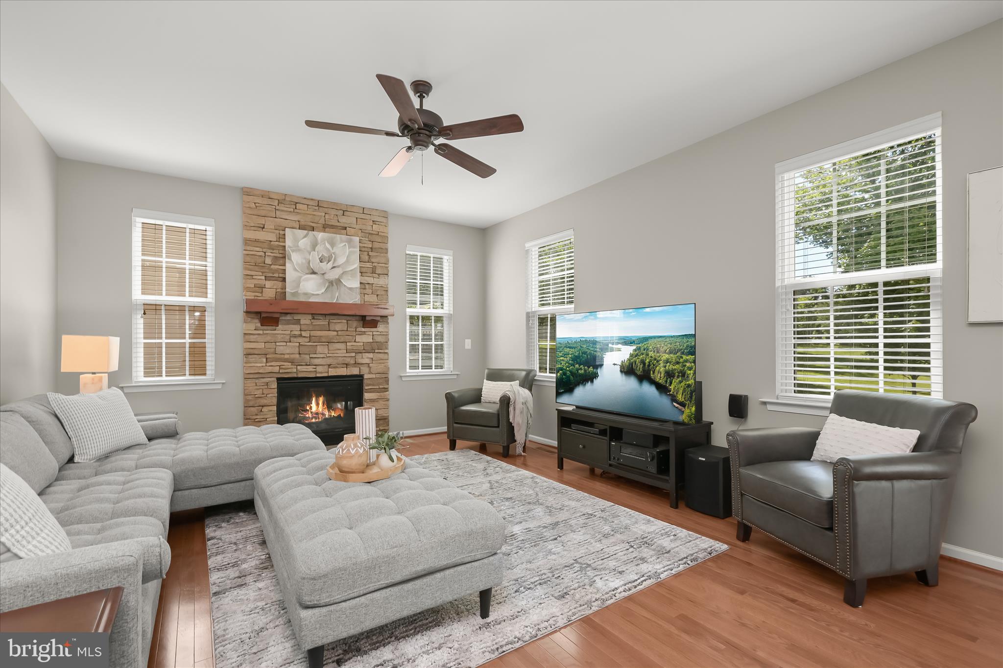 KINGS COVE - Residential