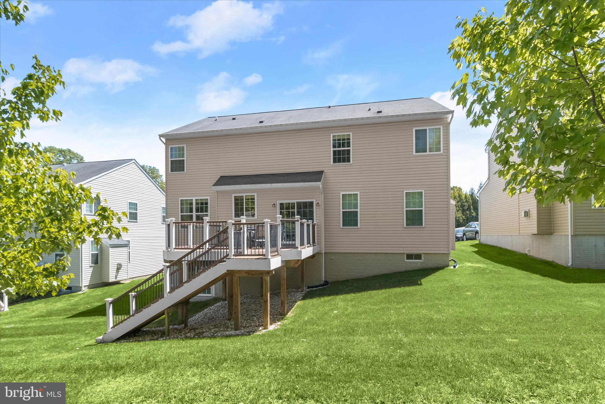 KINGS COVE - Residential