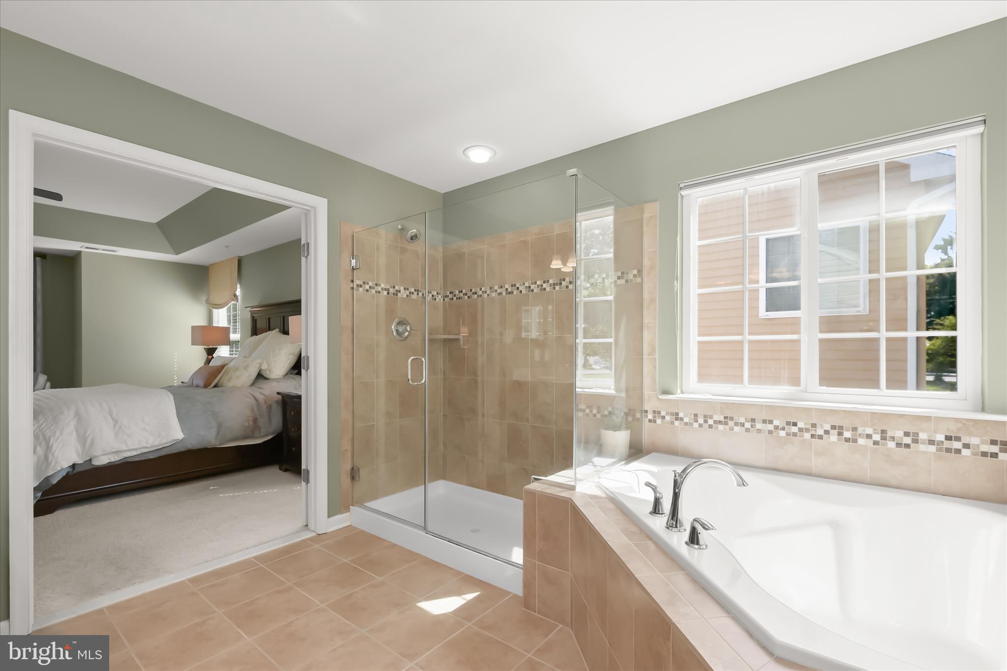 KINGS COVE - Residential