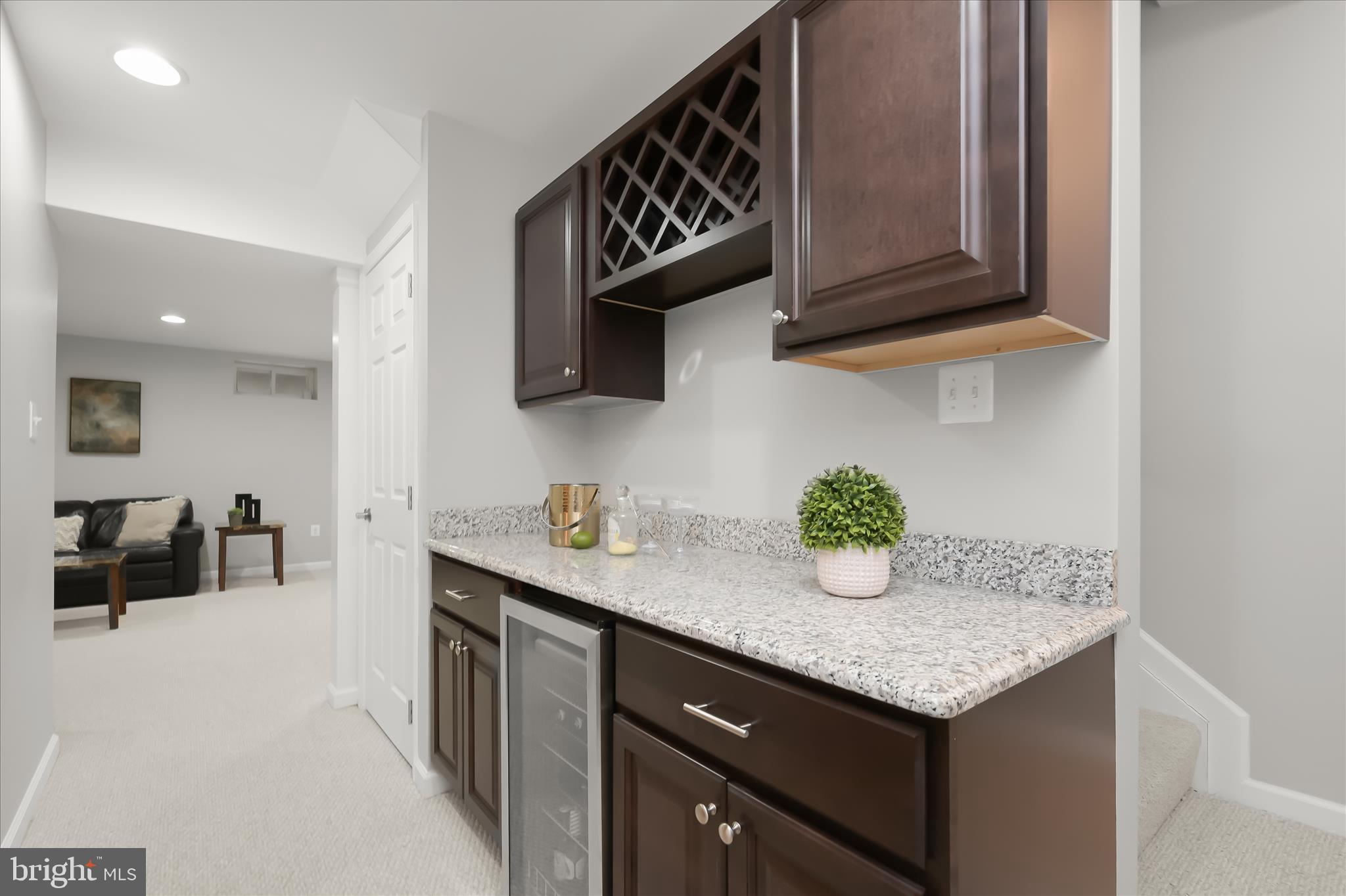 KINGS COVE - Residential