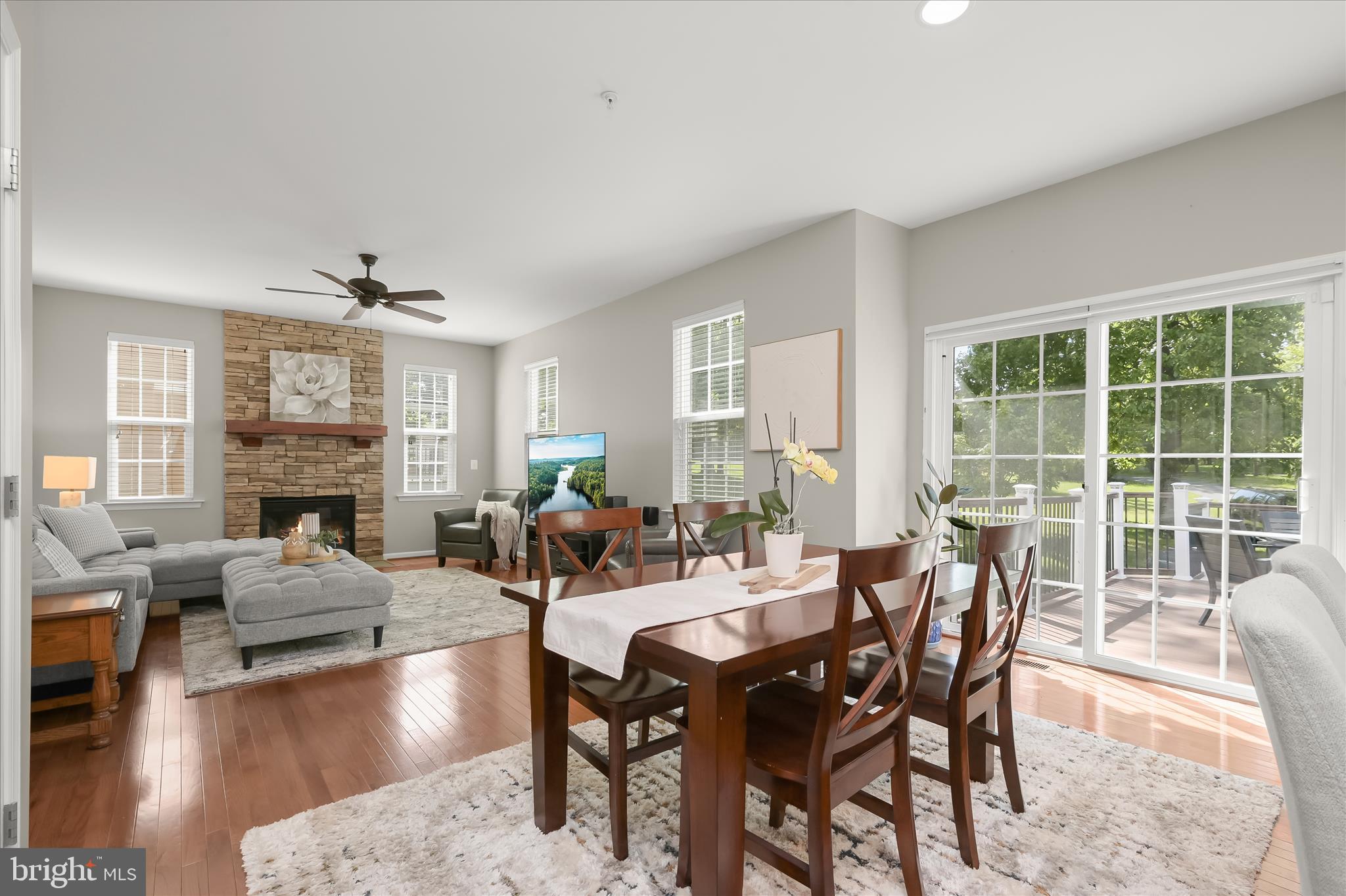 KINGS COVE - Residential