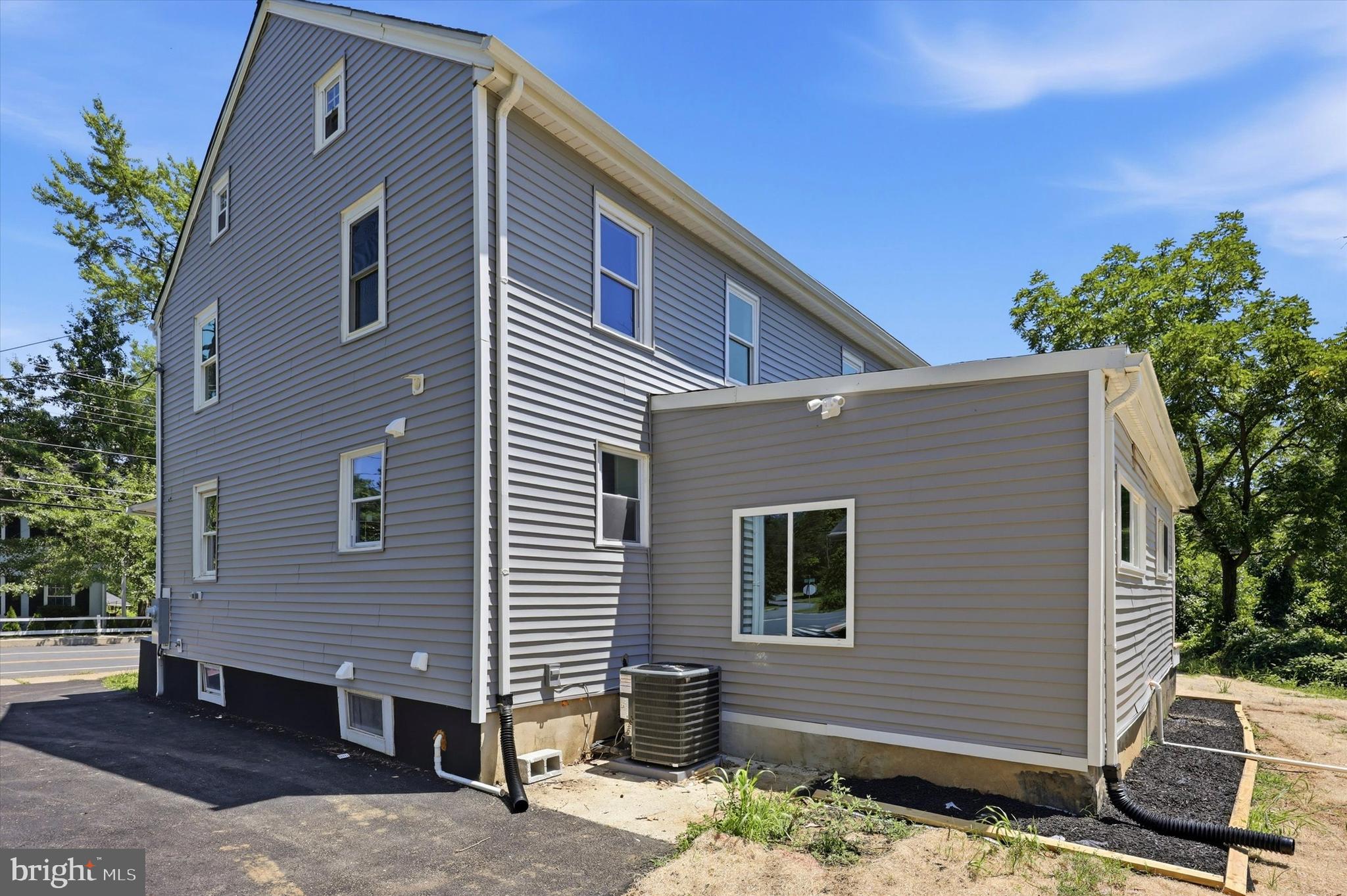 28 E MAIN STREET