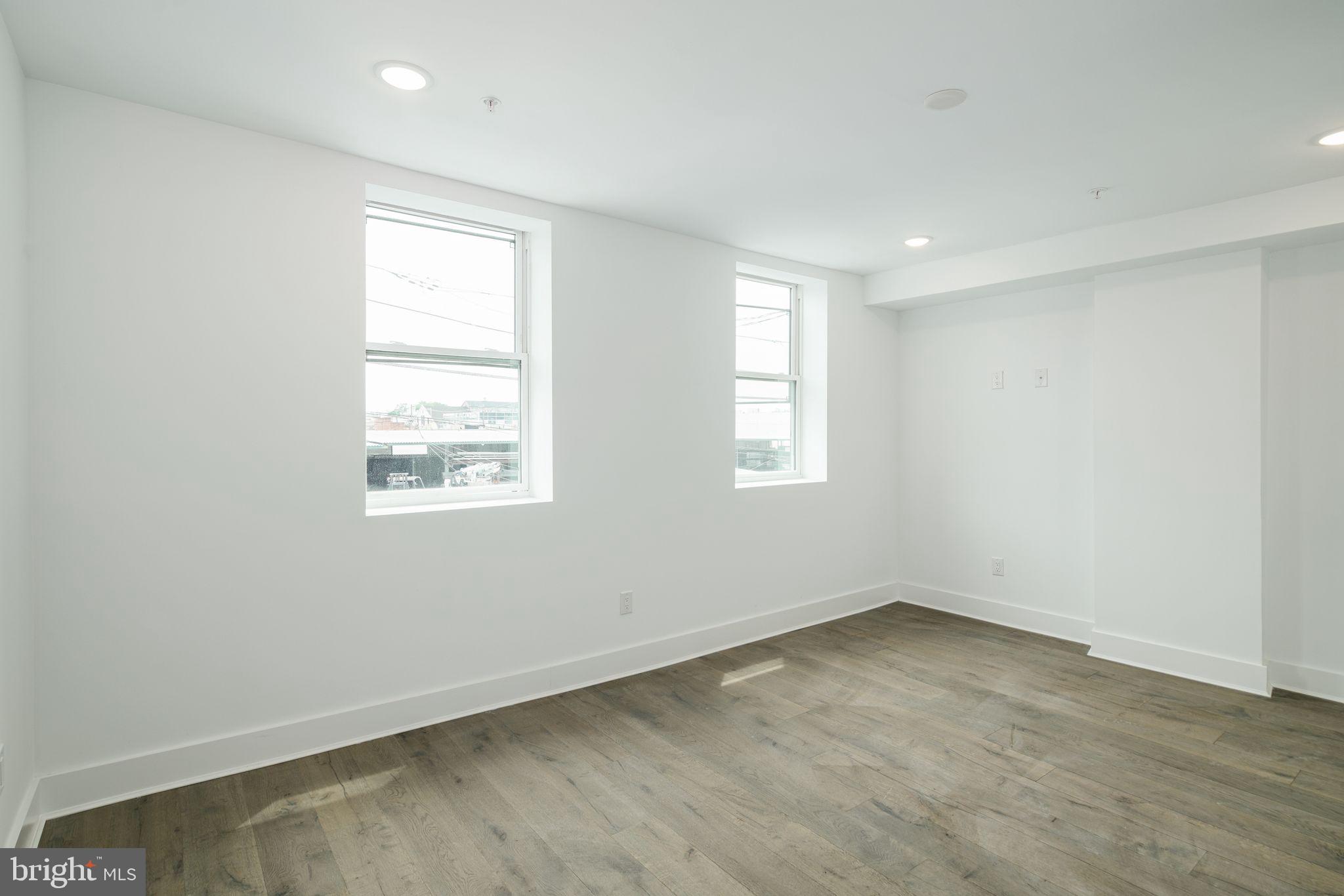 GRADUATE HOSPITAL - Residential Lease