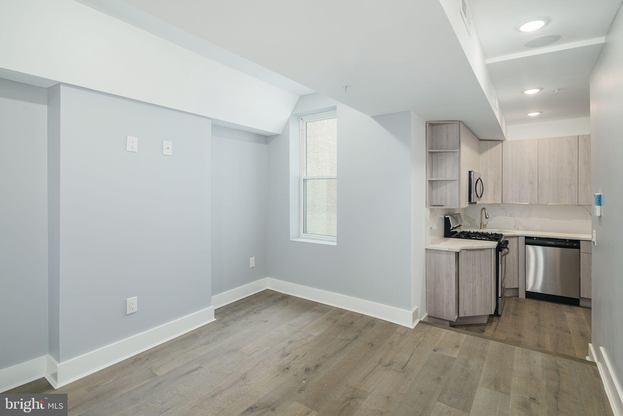 GRADUATE HOSPITAL - Residential Lease