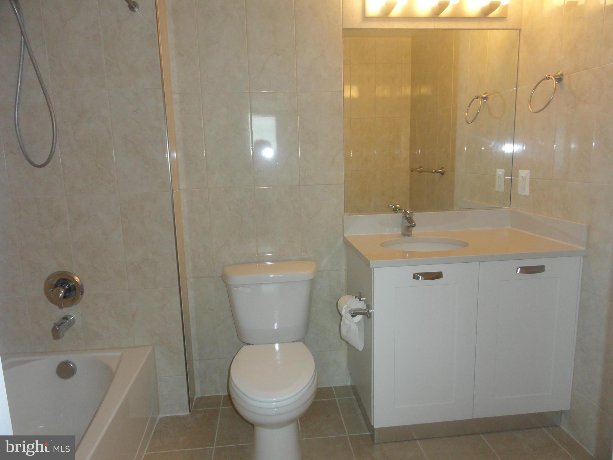 MIDTOWN ALEXANDRIA STATION CONDOMINIUM - Residential