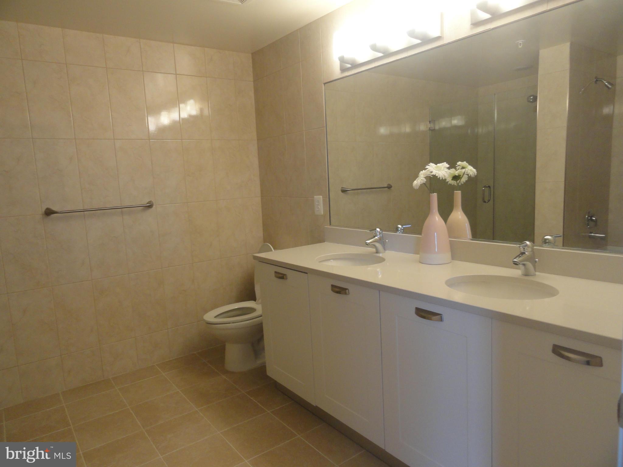 MIDTOWN ALEXANDRIA STATION CONDOMINIUM - Residential