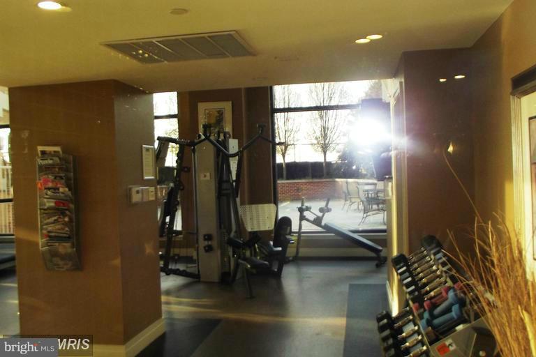 MIDTOWN ALEXANDRIA STATION CONDOMINIUM - Residential