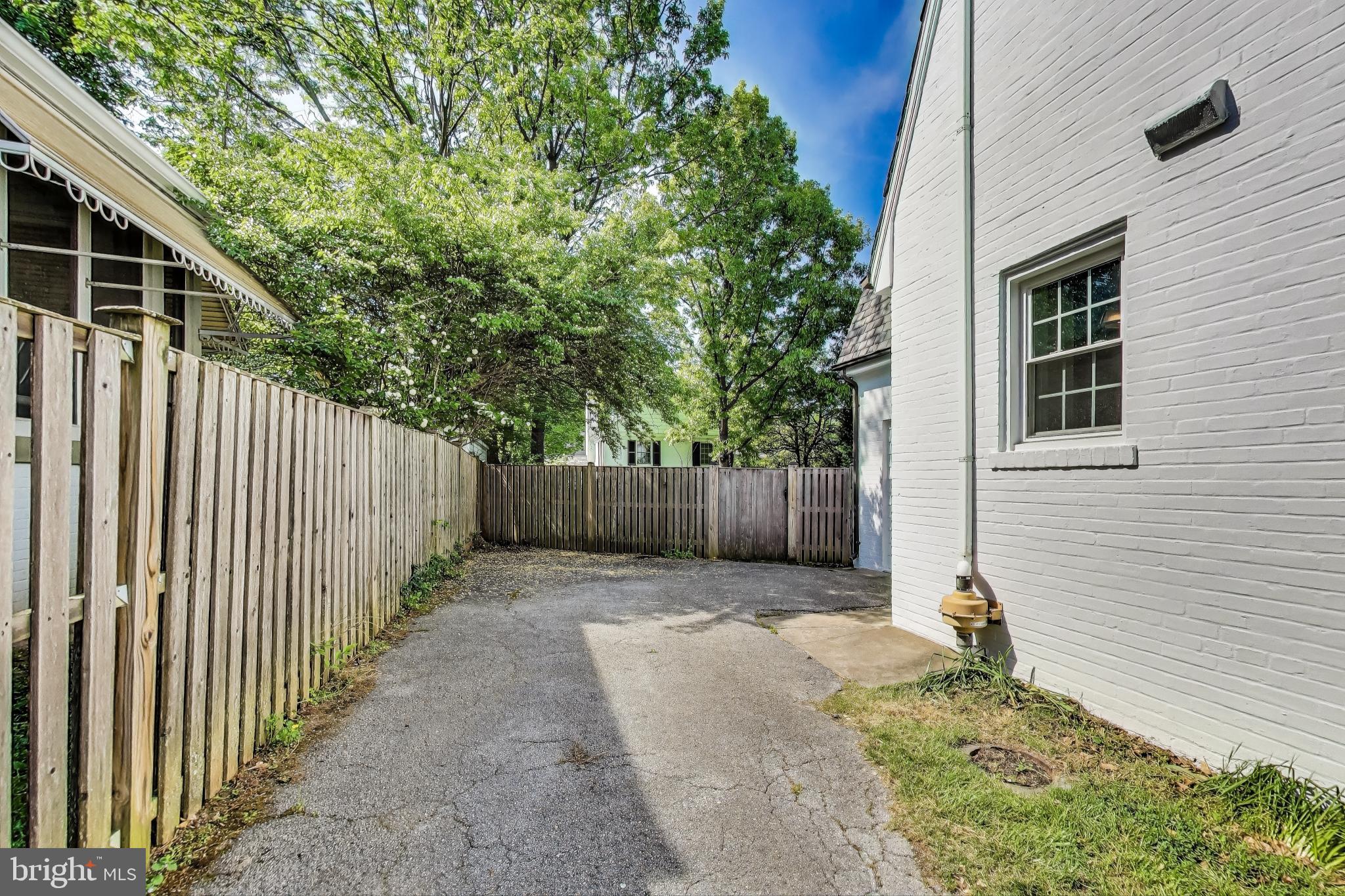 CHEVY CHASE - Residential