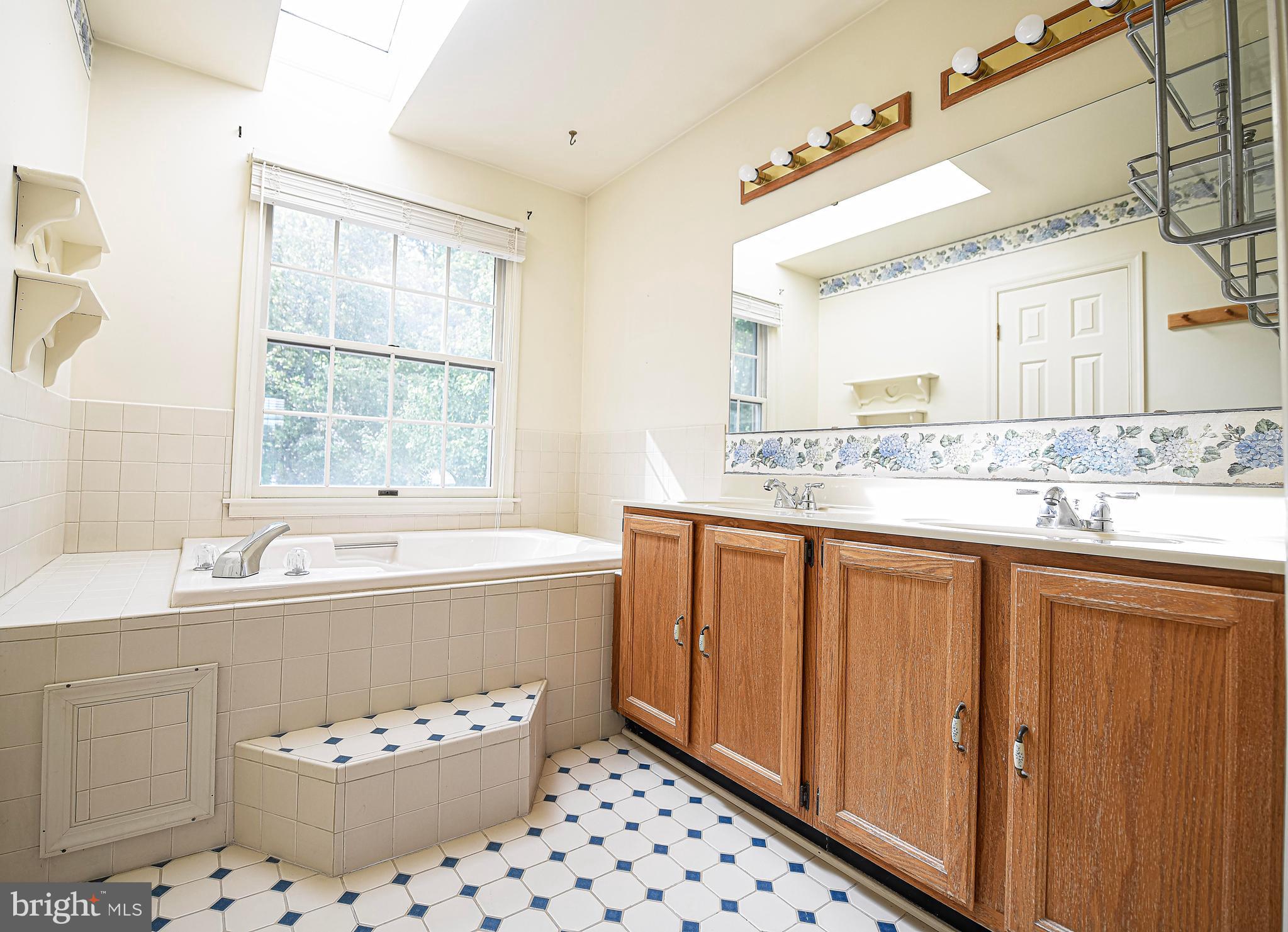 BRENTWOOD PARK - Residential