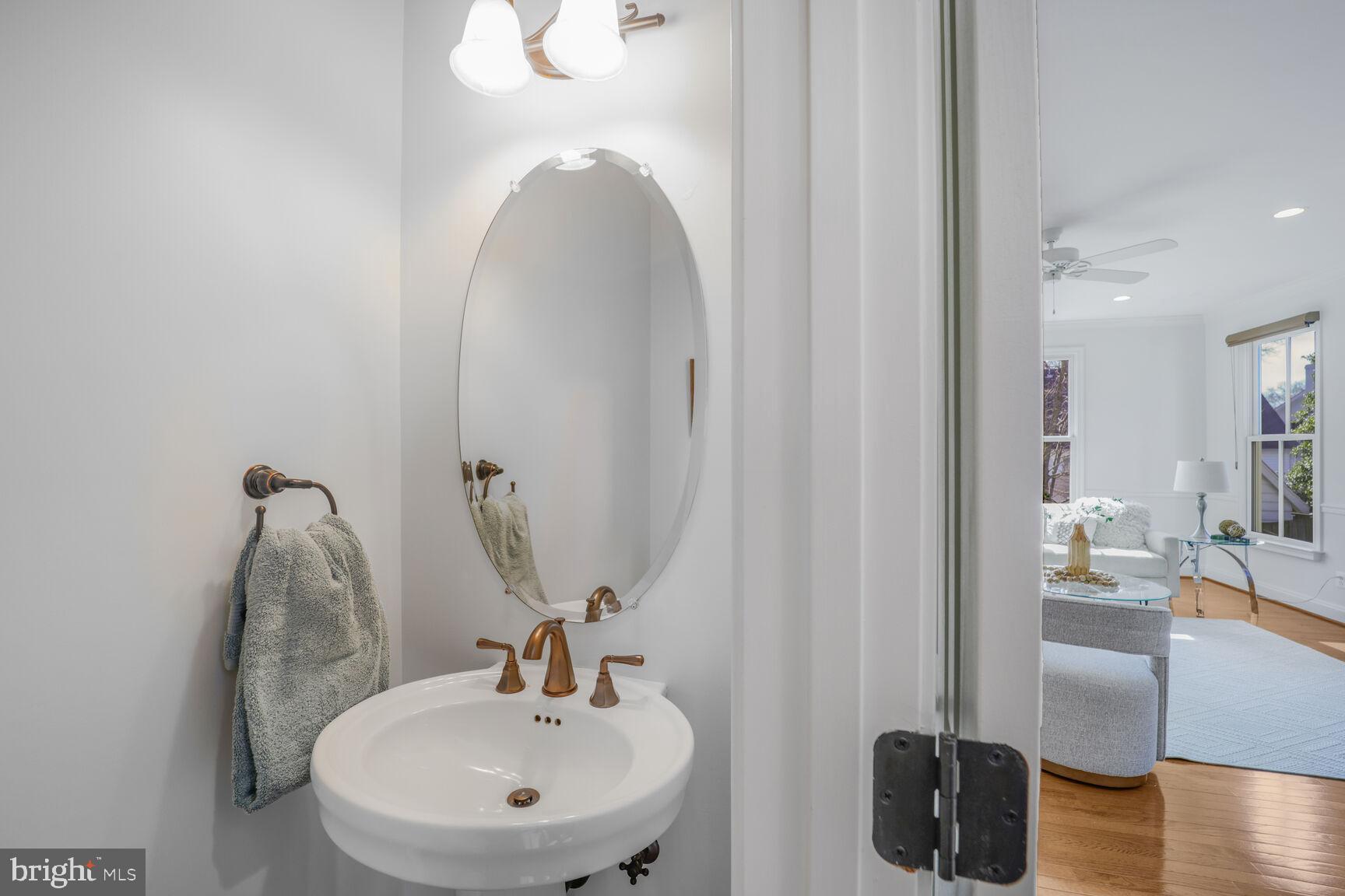 LEE HEIGHTS - Residential