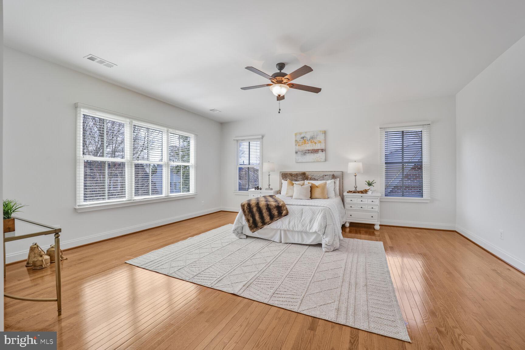 LEE HEIGHTS - Residential