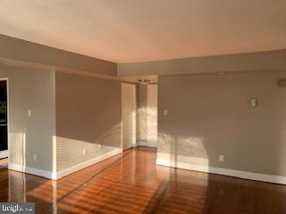 PRESIDENTIAL TOWERS - Residential Lease