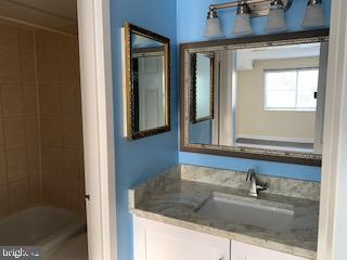 PRESIDENTIAL TOWERS - Residential Lease