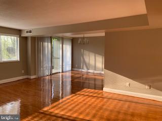 PRESIDENTIAL TOWERS - Residential Lease