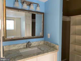 PRESIDENTIAL TOWERS - Residential Lease