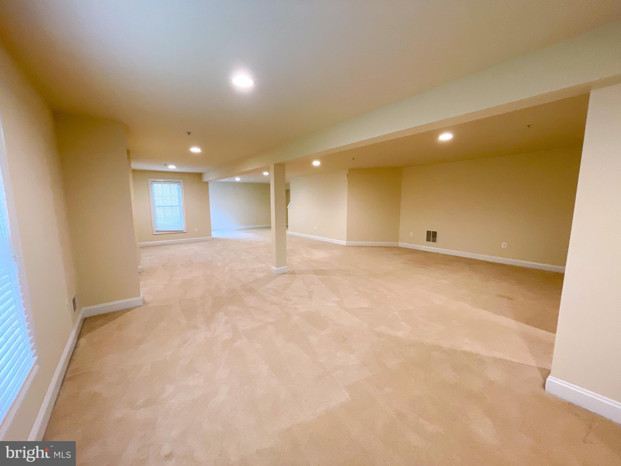 FALLSGROVE - Residential Lease