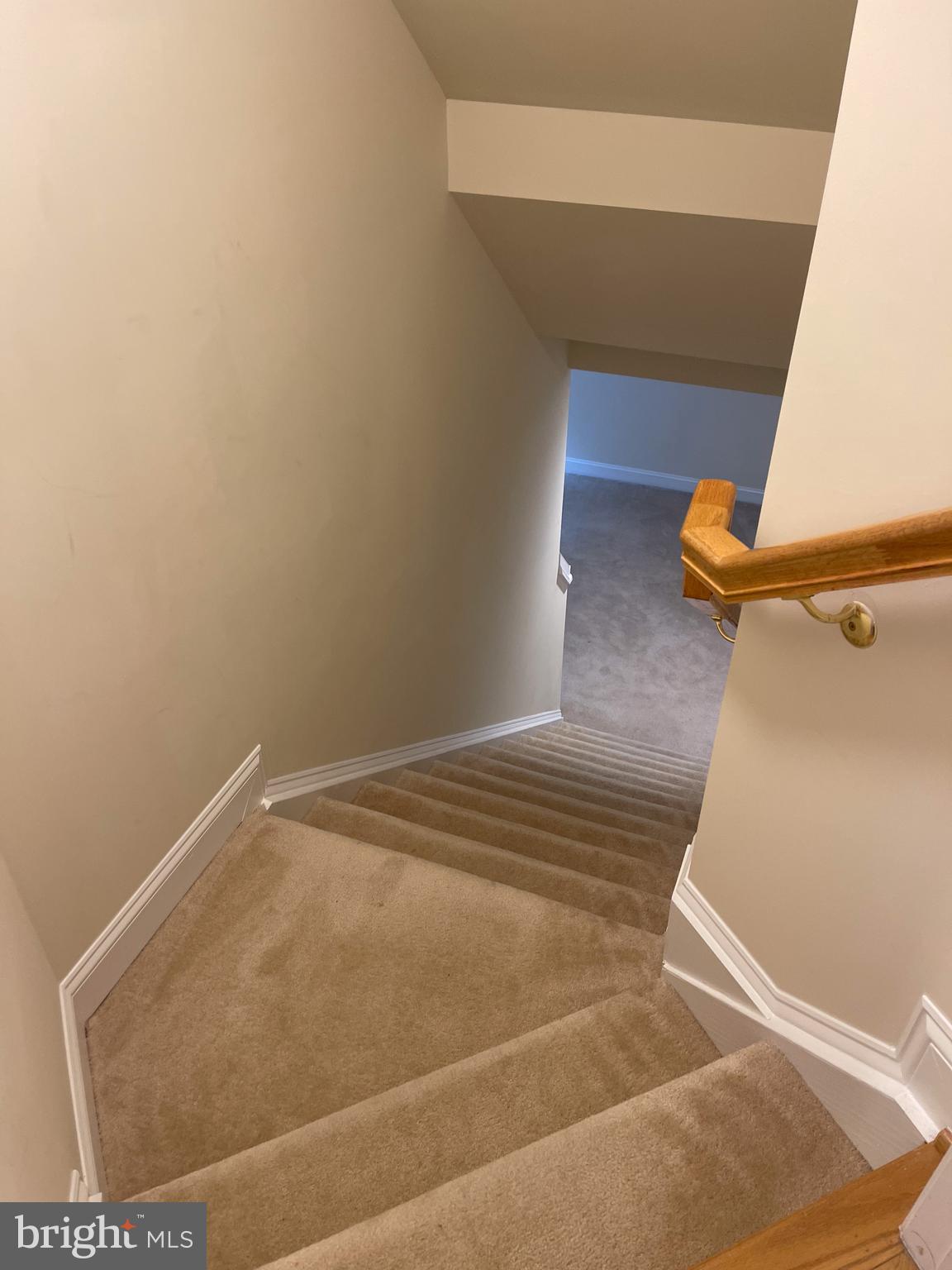 FALLSGROVE - Residential Lease