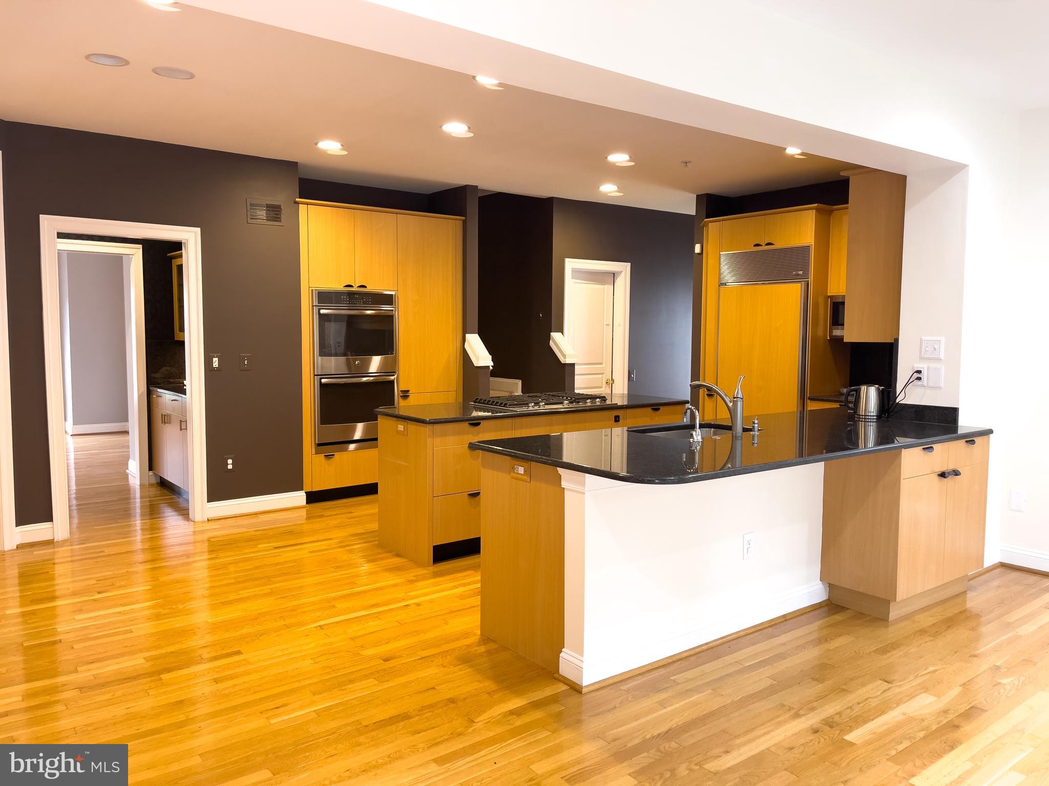 FALLSGROVE - Residential Lease