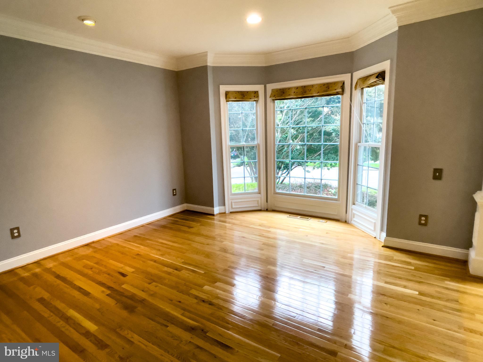 FALLSGROVE - Residential Lease