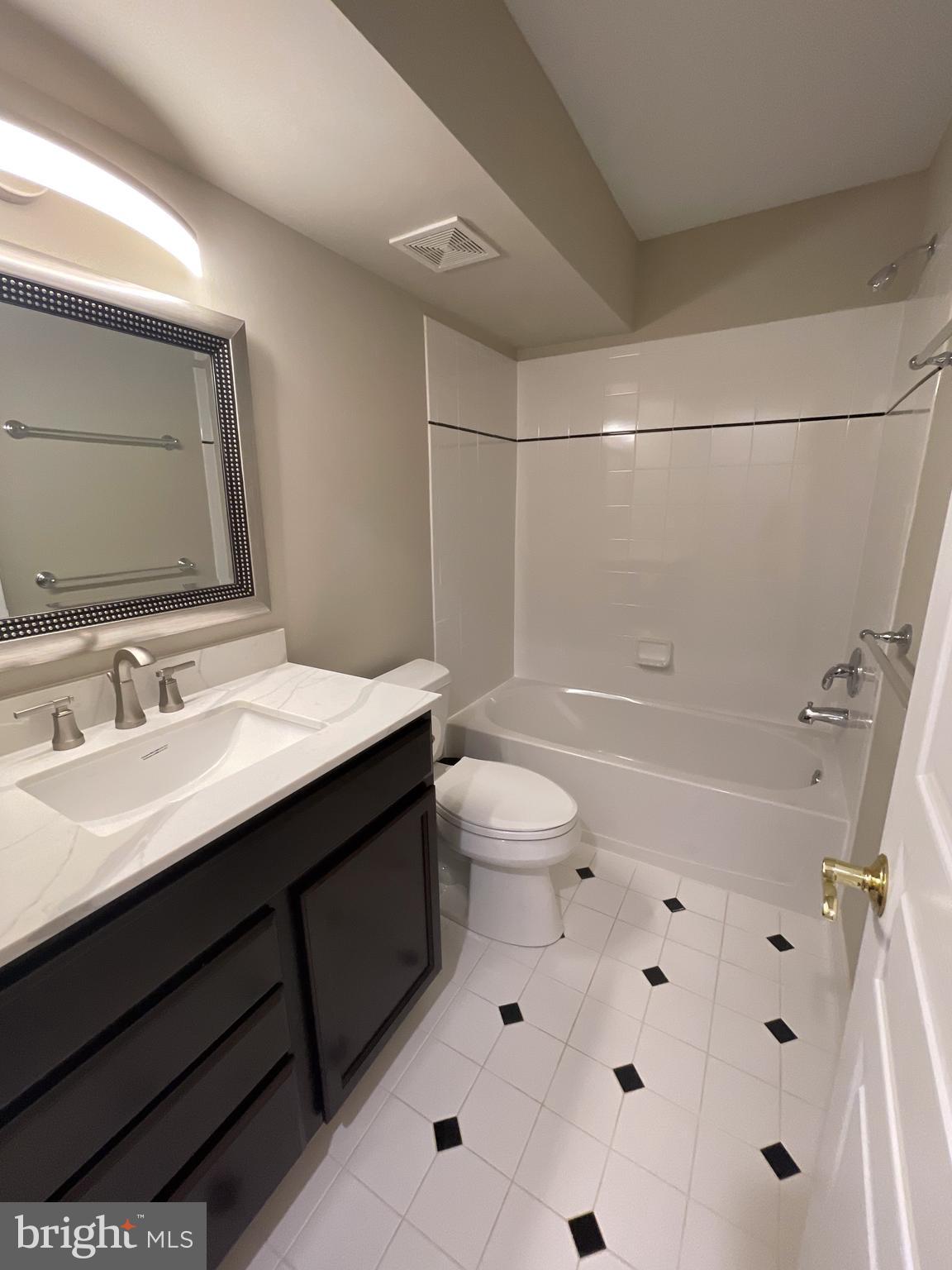 FALLSGROVE - Residential Lease