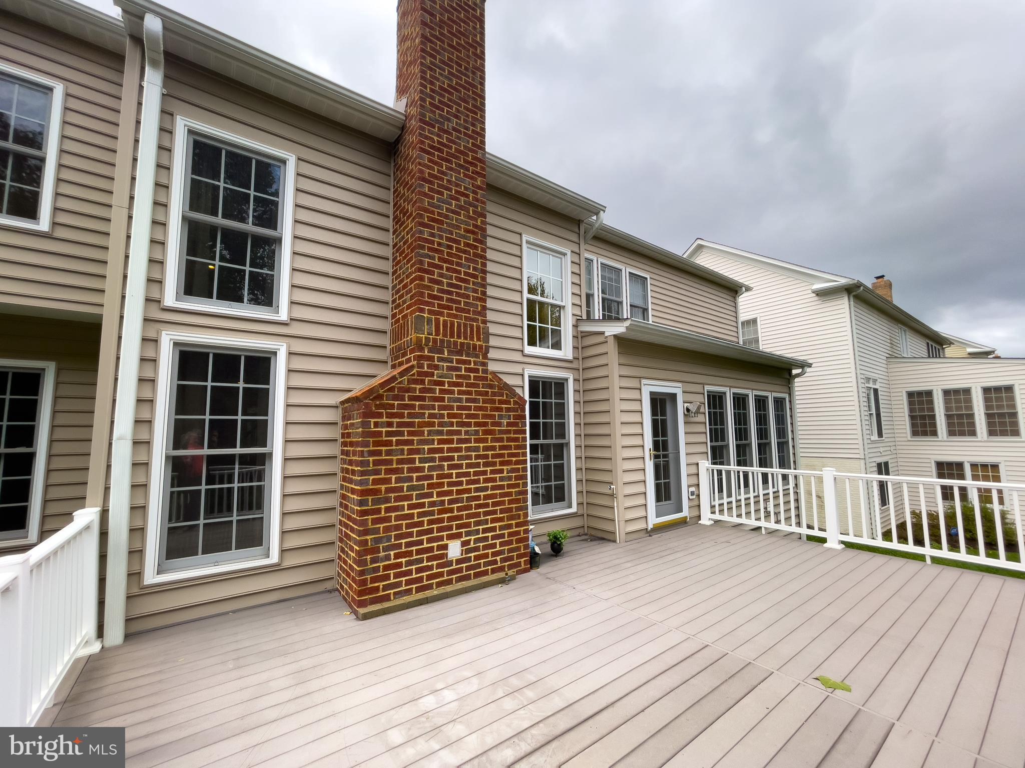 FALLSGROVE - Residential Lease