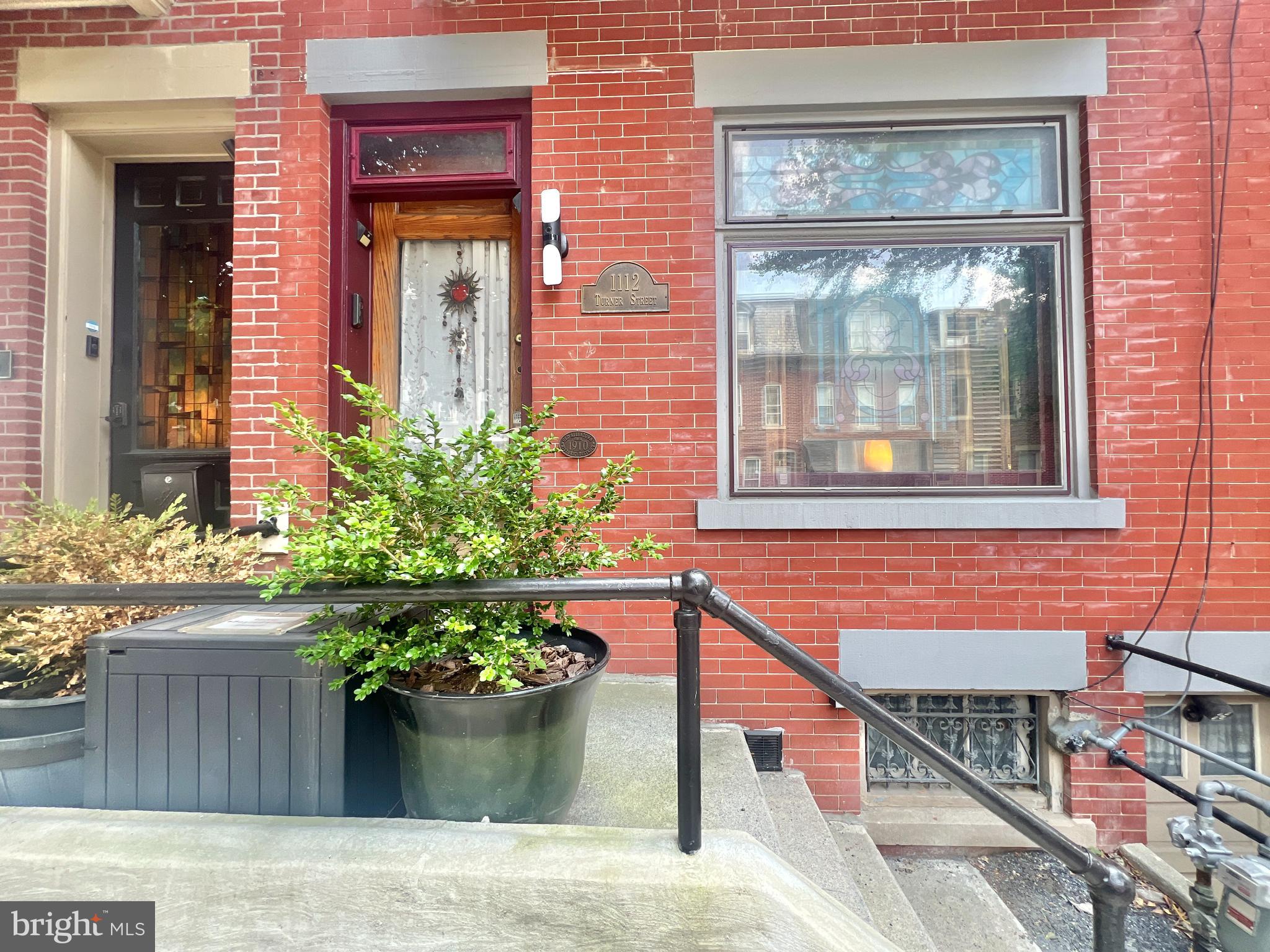 1112 W TURNER STREET