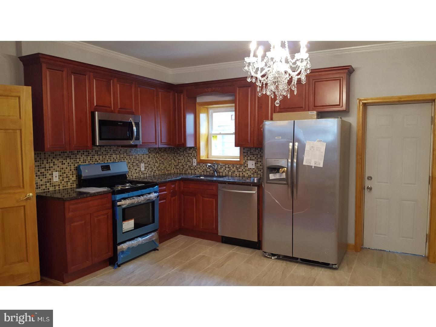 2625 S DARIEN STREET