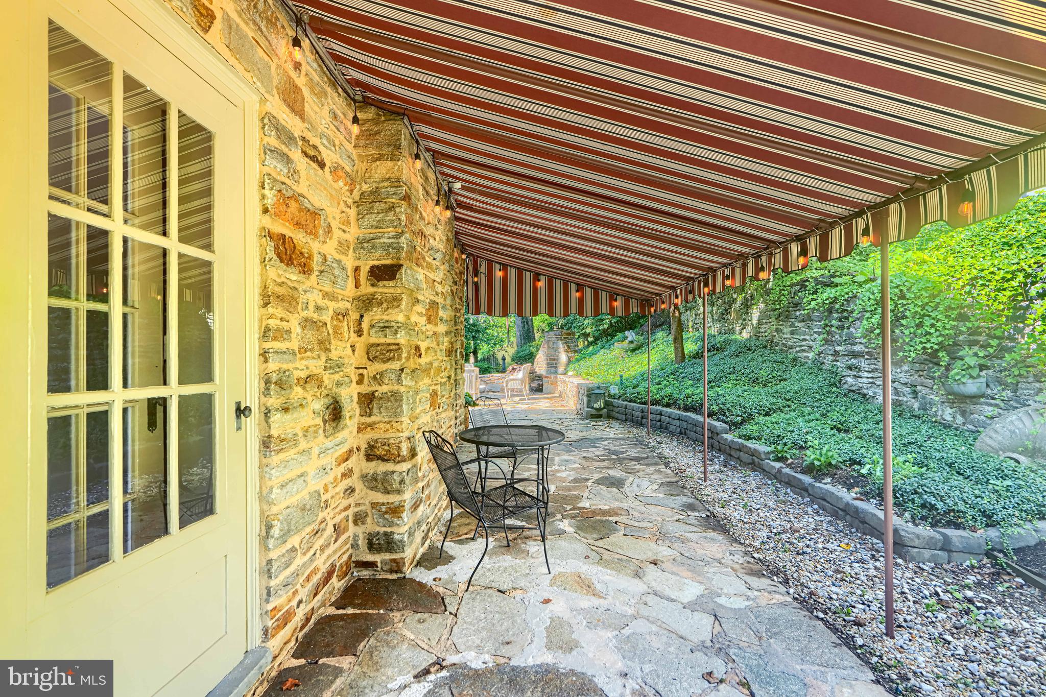 302 DIXIE DRIVE