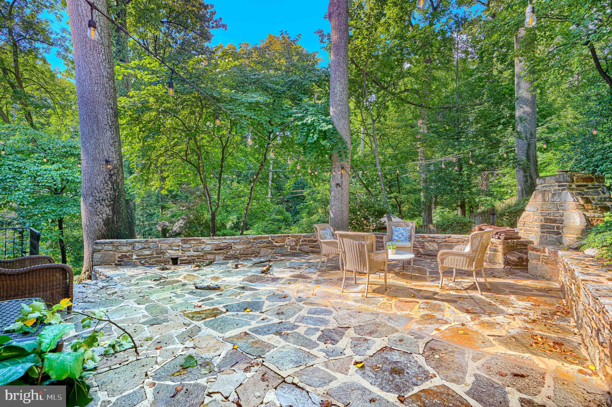 302 DIXIE DRIVE