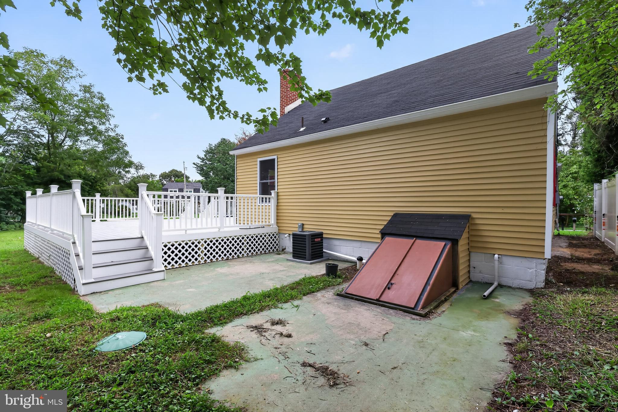 120 WADDELL AVENUE