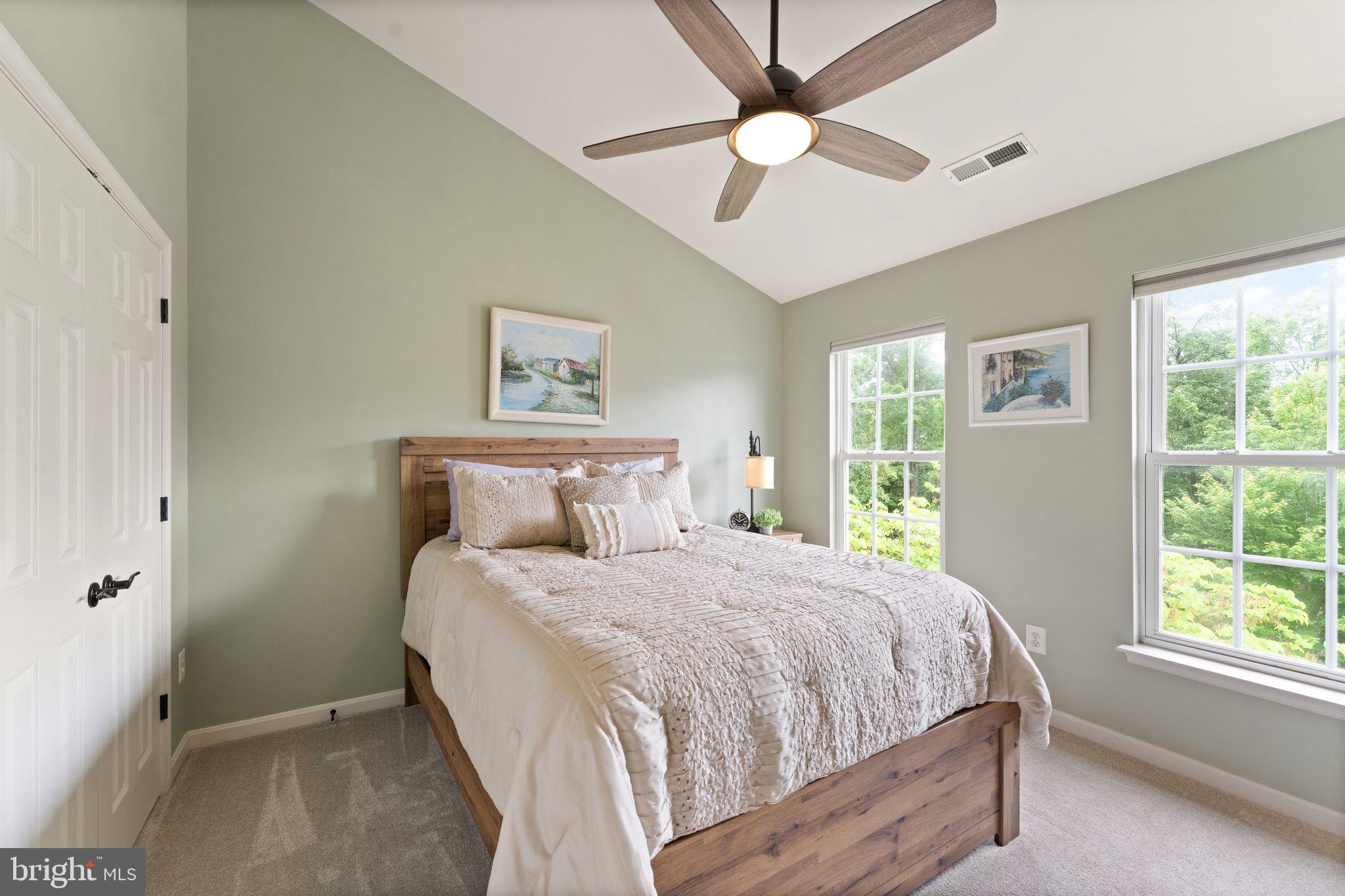 SPRING LAKES - Residential