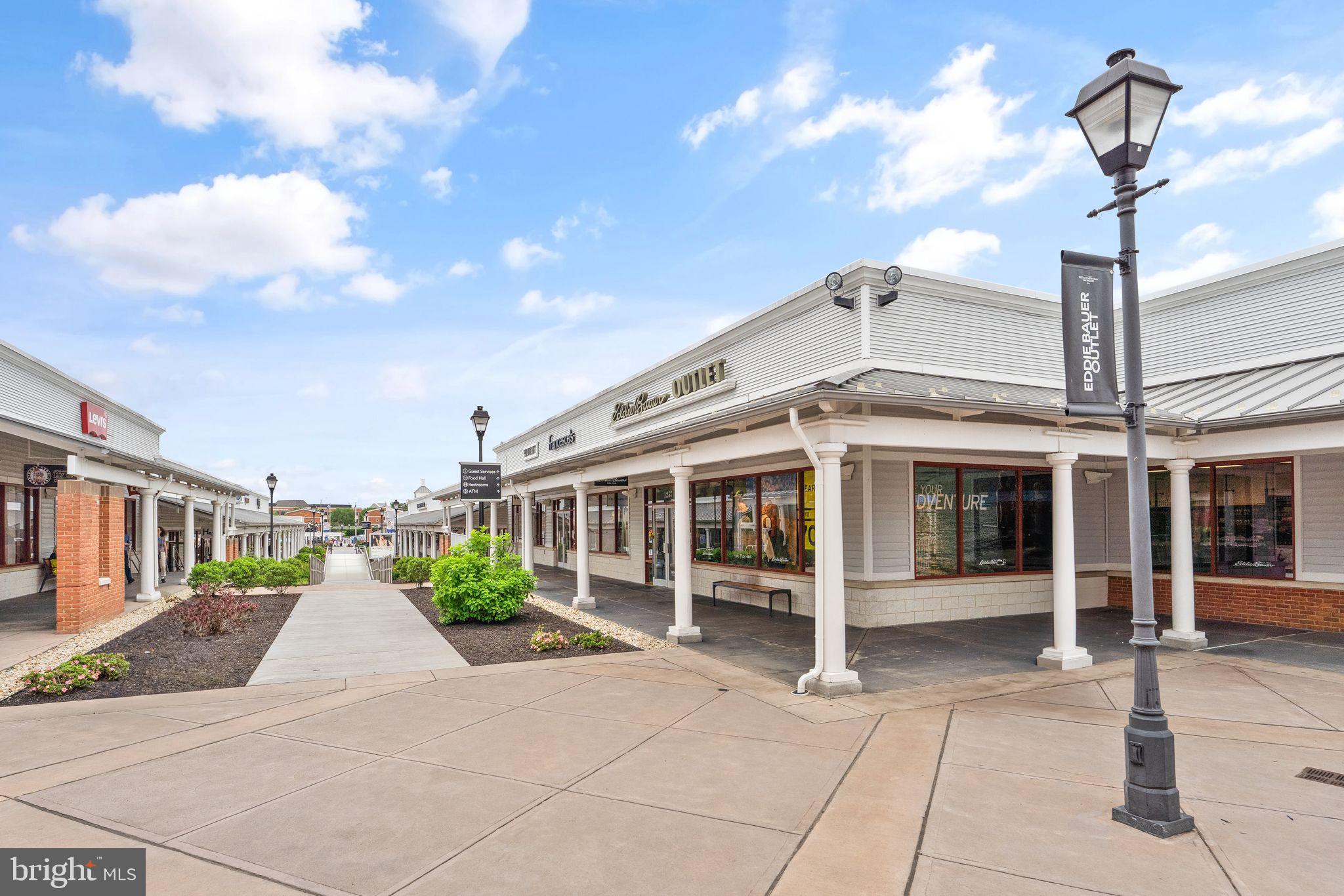 SPRING LAKES - Residential