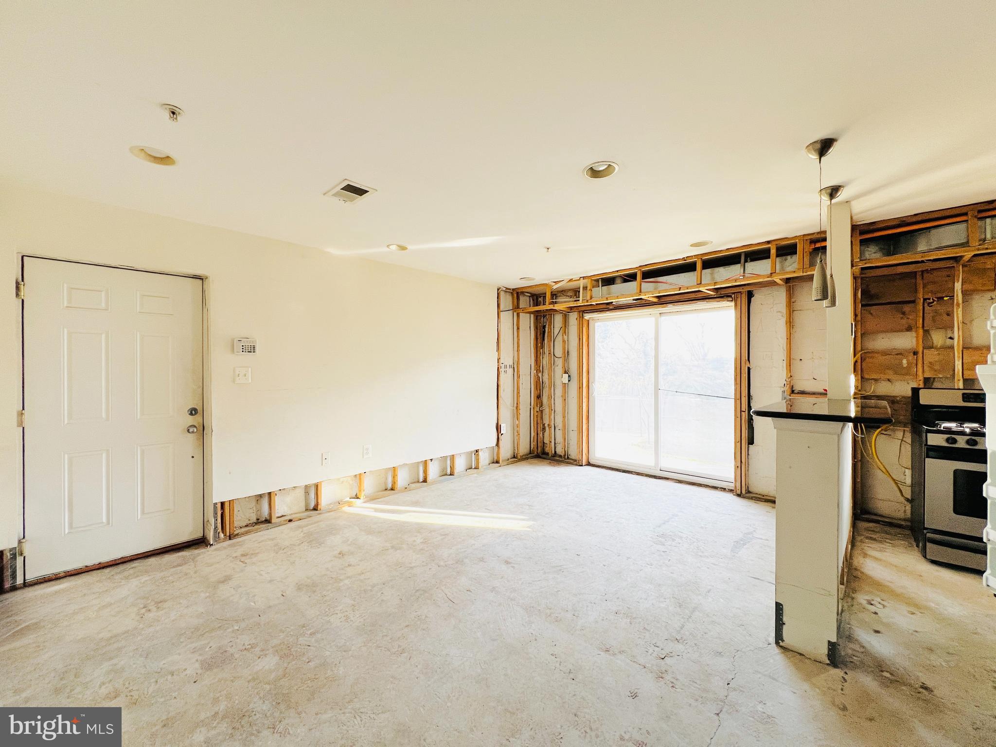 2215 HUNTER PLACE SE 101