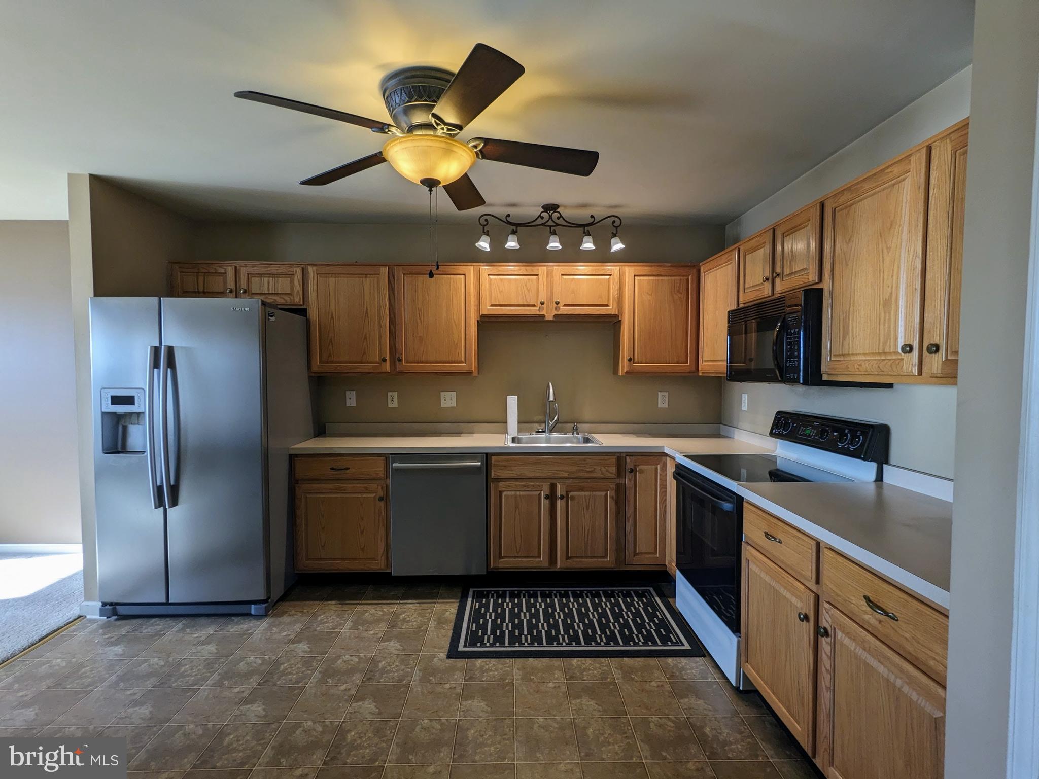 PENNS CHASE - Residential
