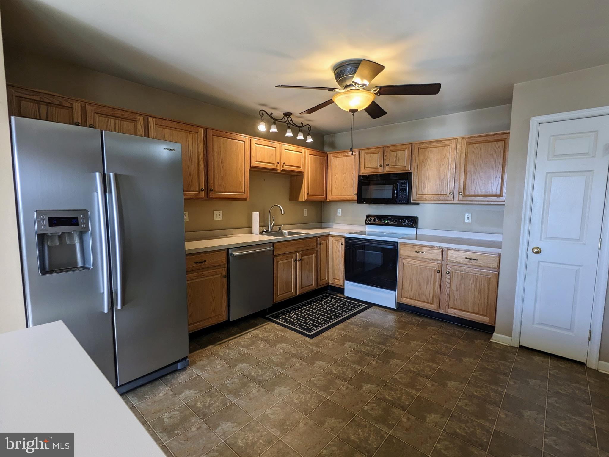 PENNS CHASE - Residential