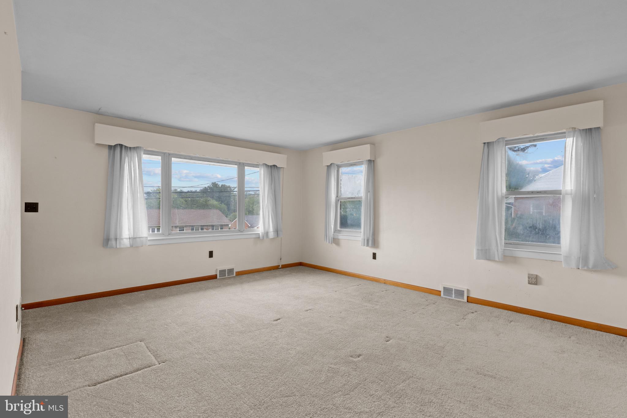 PLEASANT HILLS - Residential