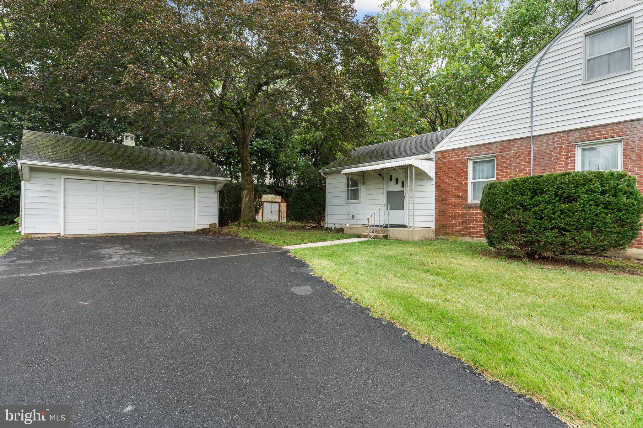 PLEASANT HILLS - Residential