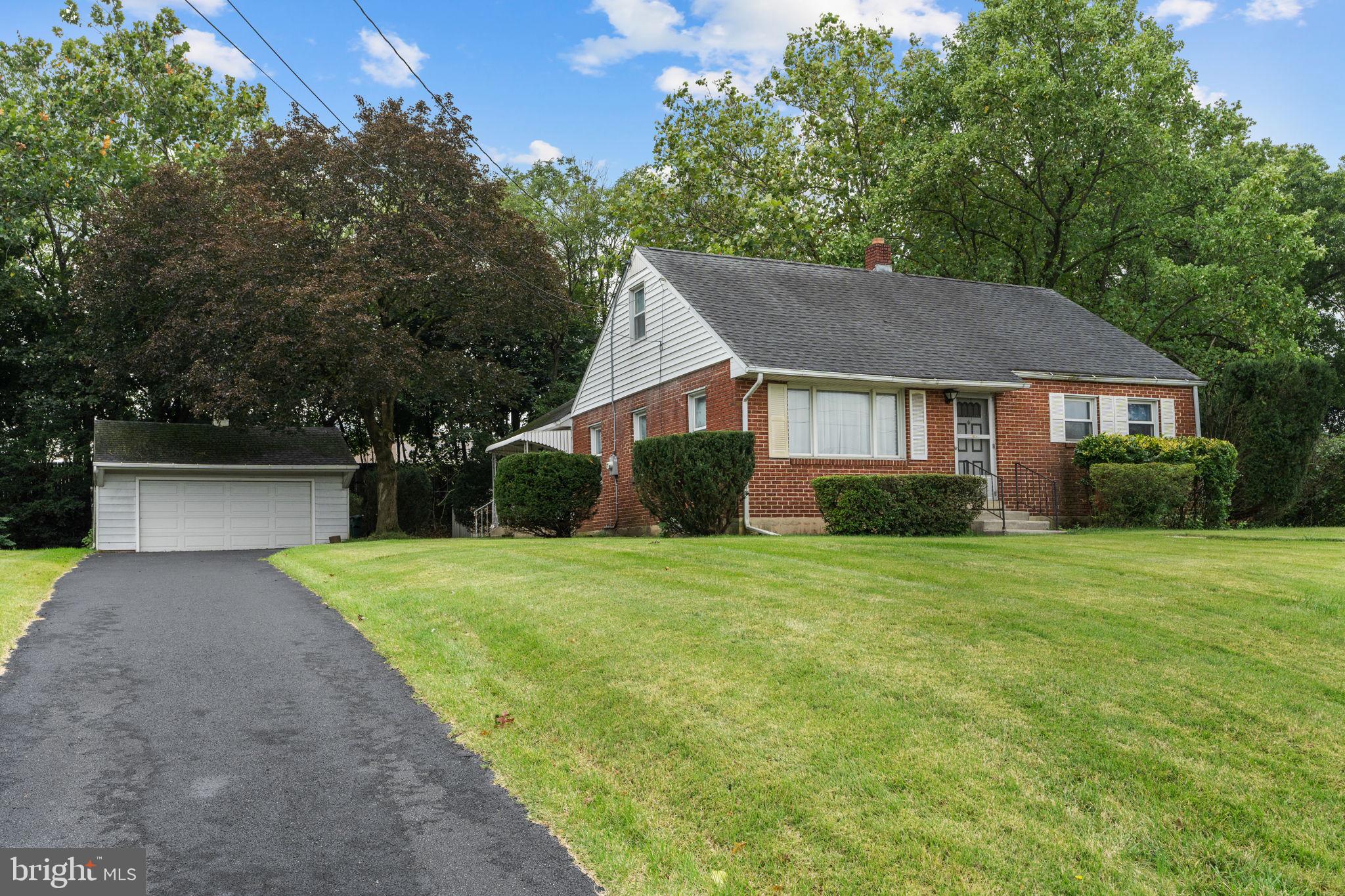 PLEASANT HILLS - Residential