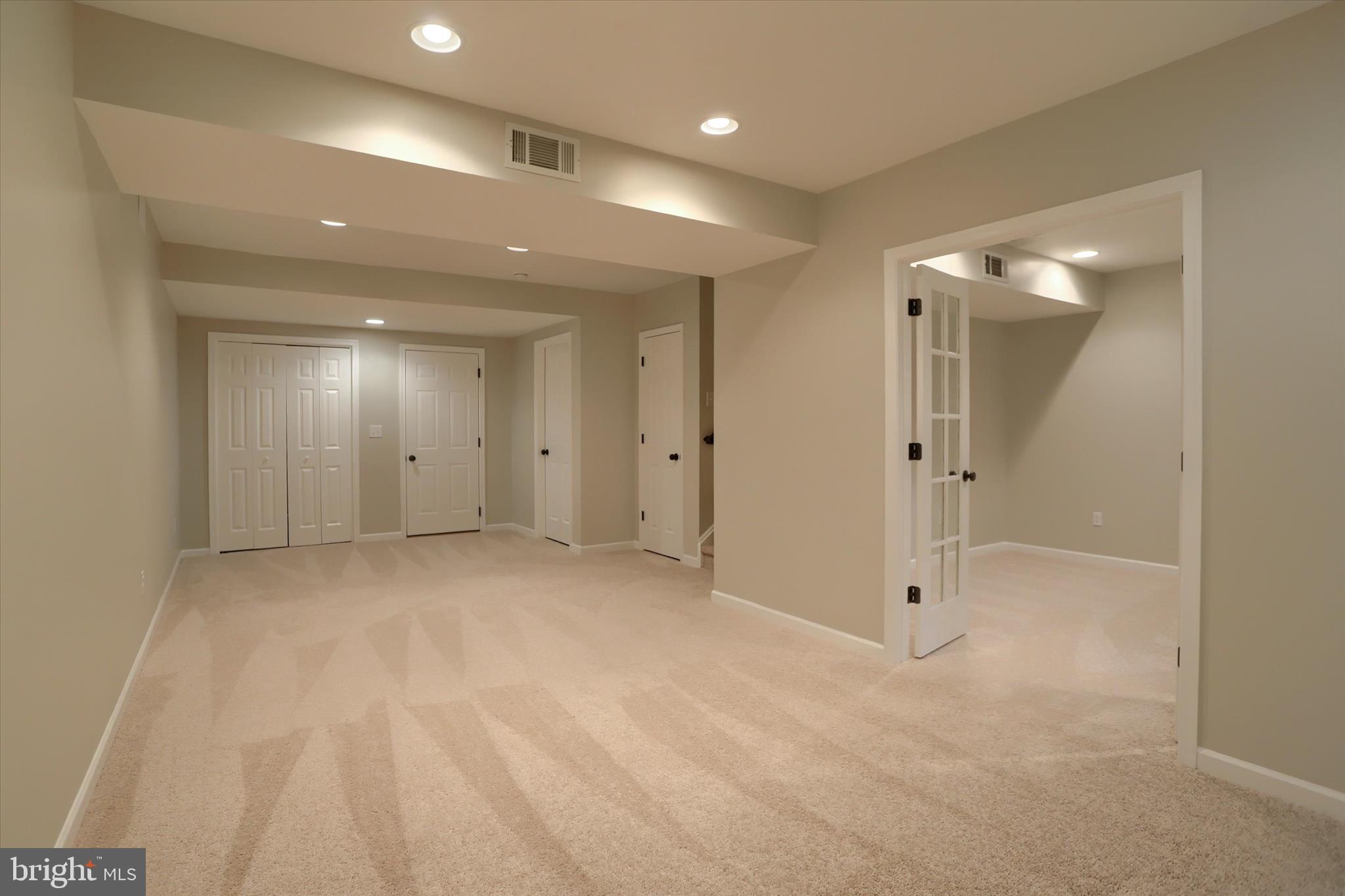 TOWNES AT CROSS CREEK - Residential