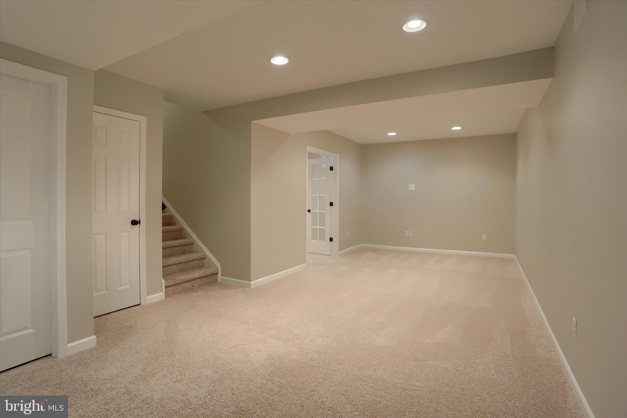 TOWNES AT CROSS CREEK - Residential