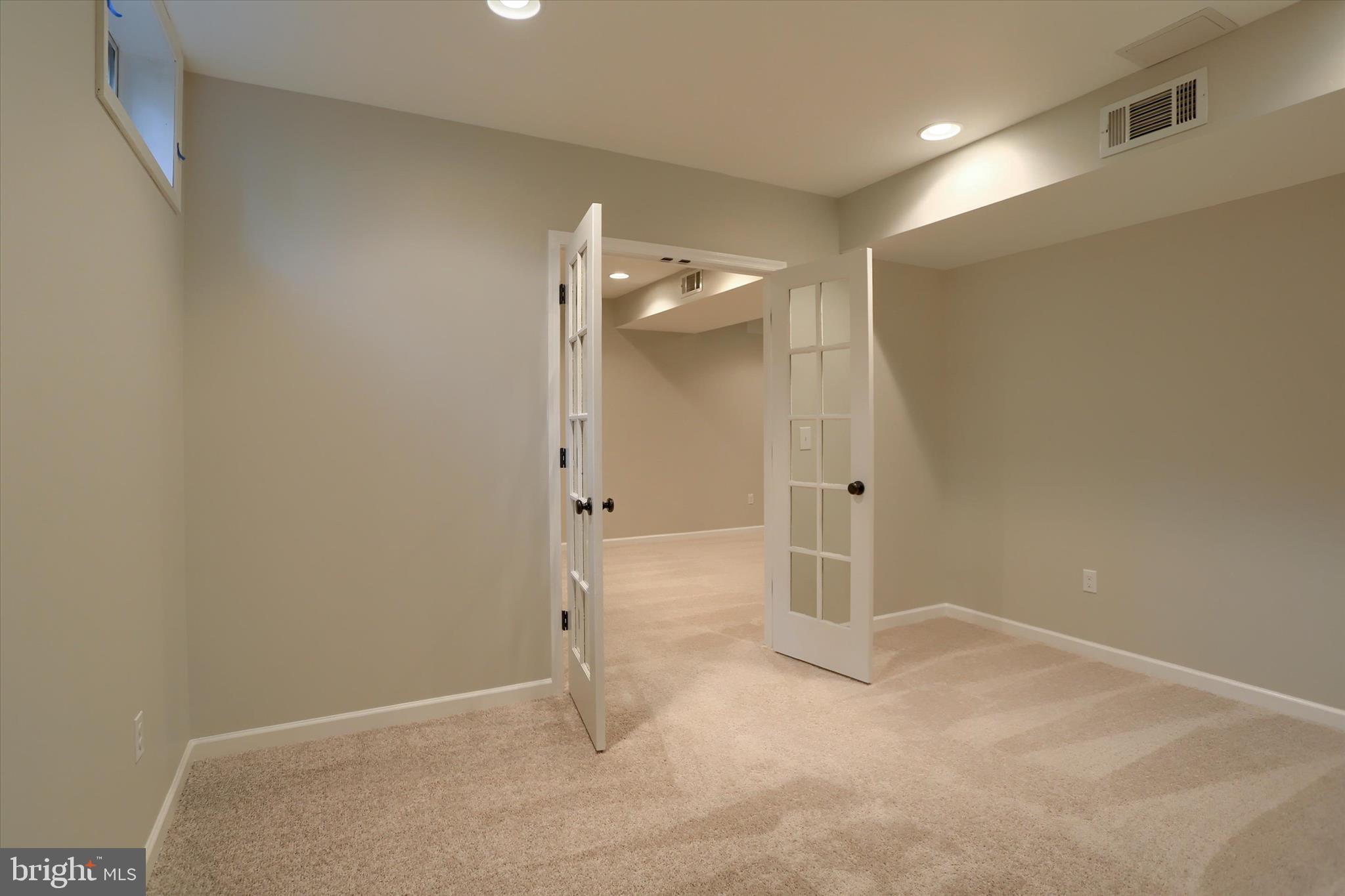 TOWNES AT CROSS CREEK - Residential