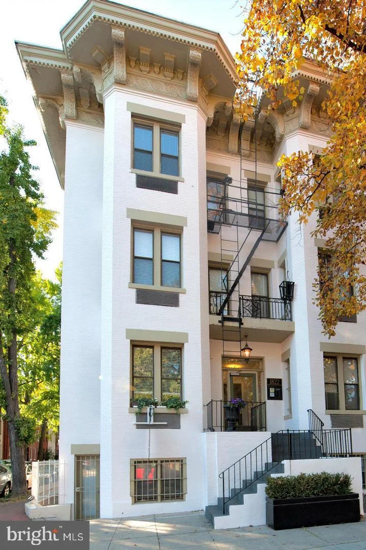 1822 15th Street NW Unit 205