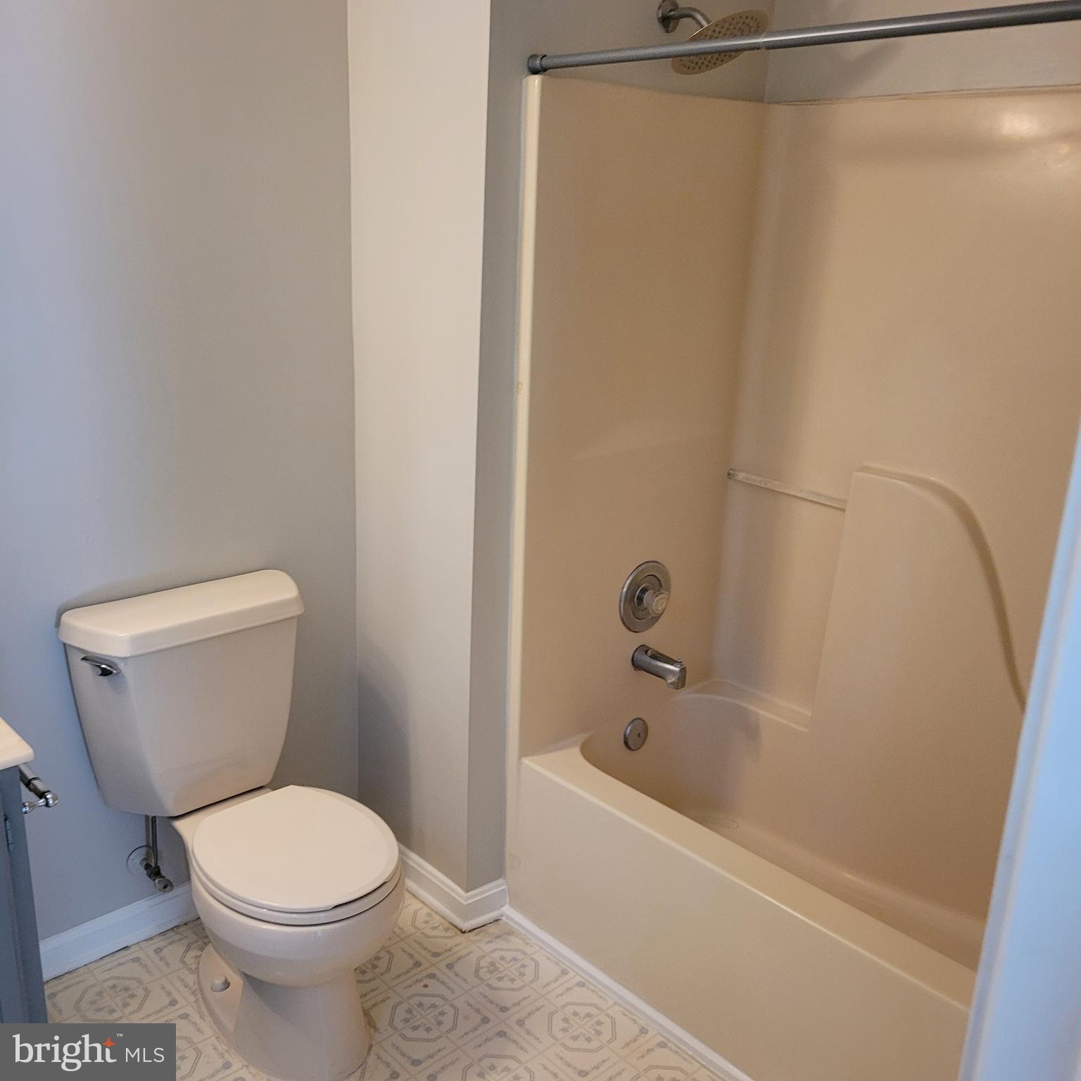 CHESAPEAKE RANCH ESTATES - Residential Lease