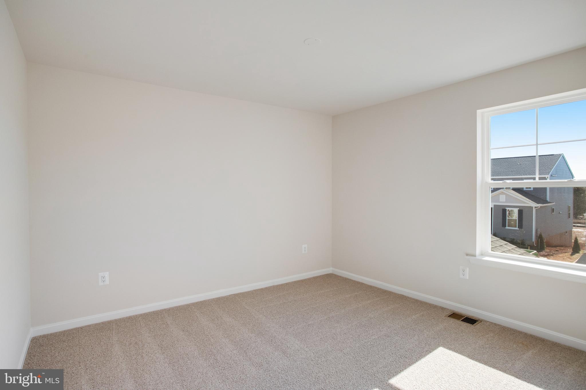 SEASONS AT ROUND MILL MEADOWS - Residential