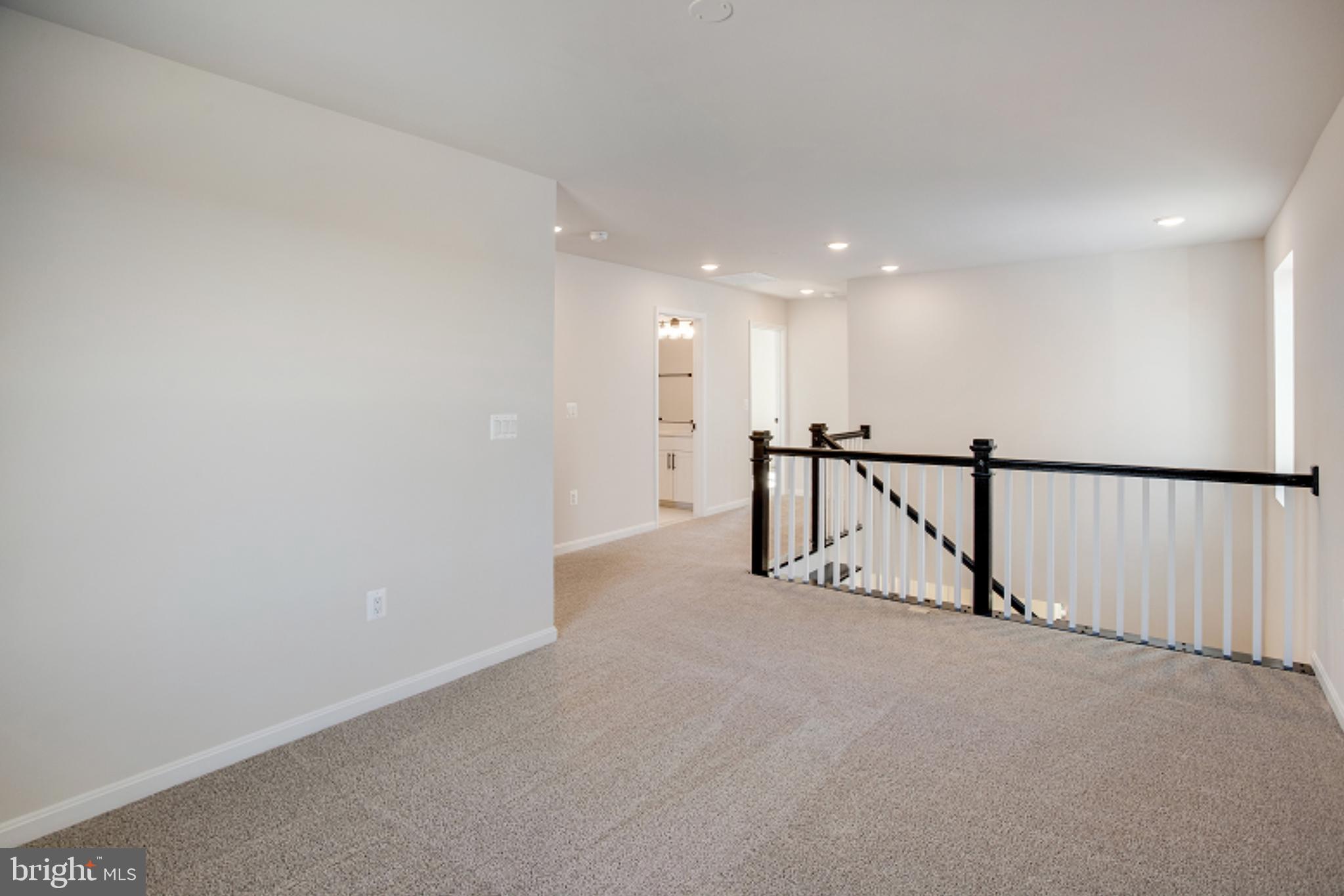 SEASONS AT ROUND MILL MEADOWS - Residential