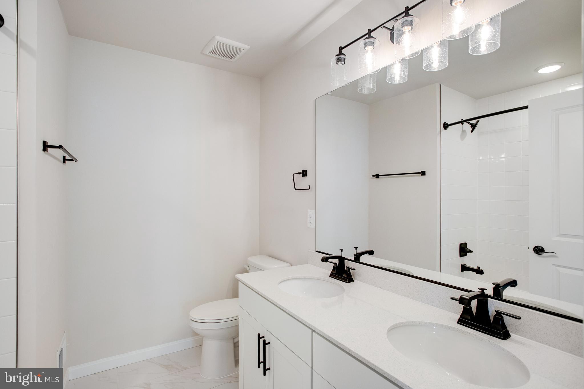 SEASONS AT ROUND MILL MEADOWS - Residential