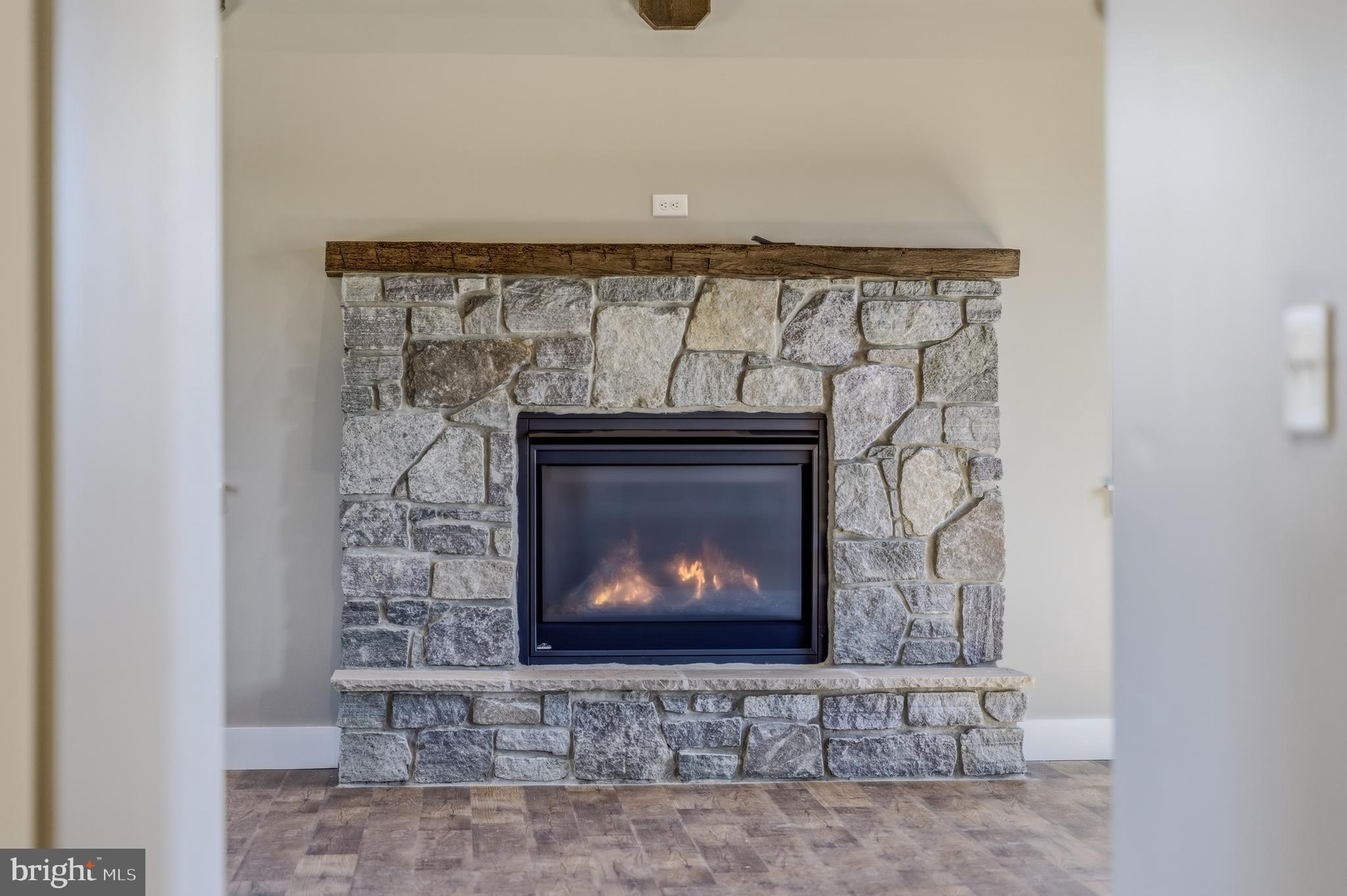 SLEEPY CREEK ORCHARD - Residential